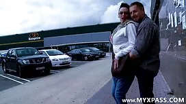 سبزه زیبا یک خروس چر ...