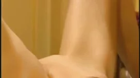 تعقیب و عکس سکسی از  ...