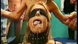 Tia cyrus با یک دانش ...