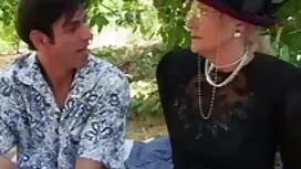 خانمهای حسی بعد از آ ...