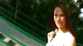 شخص لیس گربه عکس از  ...